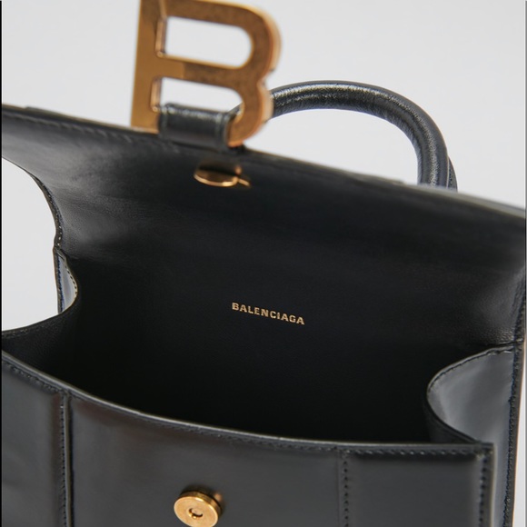 worn once ! Still brand new - Picture 2 of 2